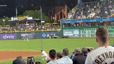 MLB: ¡Escalofriante! Fanático cae de las gradas del PNC Park en juego entre Piratas y Cubs (+Videos) MLB: ¡Escalofriante! Fanático cae de las gradas del PNC Park en juego entre Piratas y Cubs (+Videos)