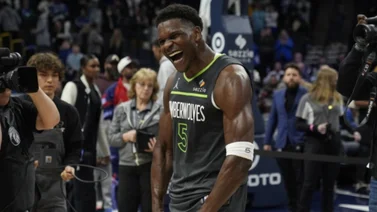 NBA: ¡Qué troleada! Anthony Edwards se burla de Los Angeles Lakers con peculiar gesto (+video)