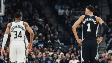 NBA: San Antonio Spurs tendría una carta bajo la manga para adquirir a Giannis Antetokounmpo NBA: San Antonio Spurs tendría una carta bajo la manga para adquirir a Giannis Antetokounmpo