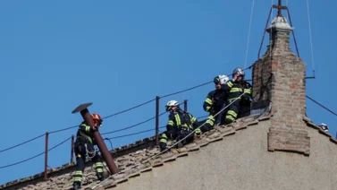 Preparativos para el Cónclave: La chimenea que anunciará el nuevo Papa