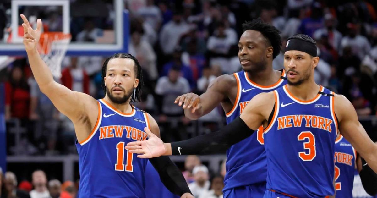 New York Knicks Upset Boston Celtics in East Semis Opener - News Directory 3