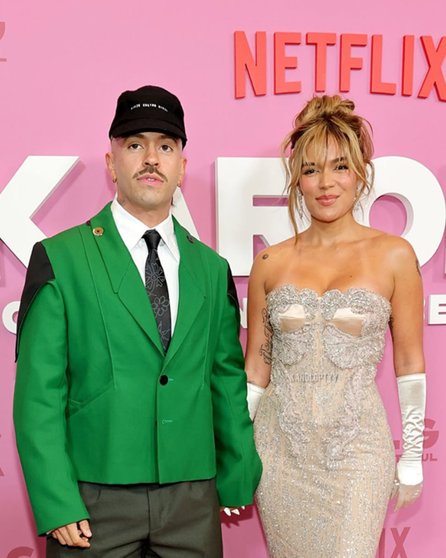 Karol G y Feid enternecen con su llegada a la premier del documental - Karol G y Feid enternecen con su llegada a la premier del documental