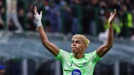 Lamine Yamal hace promesa a los aficionados del Barcelona 
