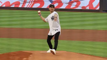 Junior Alvarado lanzó su mejor fuetazo hacia el home esta noche en el Yankee Stadium Junior Alvarado lanzó su mejor fuetazo hacia el home esta noche en el Yankee Stadium