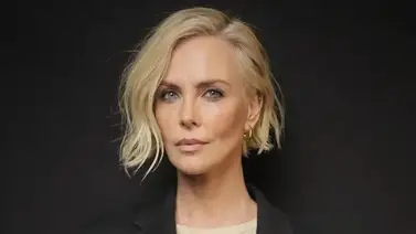 Charlize Theron y la historia del asesinato de su padre: Su madre fue la responsable Charlize Theron y la historia del asesinato de su padre: Su madre fue la responsable