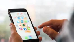Sorprende a mamá en su día con estas ofertas de smartphones