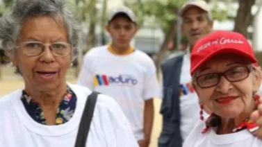 Abuelos y abuelas de la Patria: Así puedes descargar el certificado del IVSS en tu celular