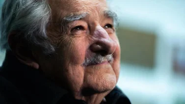 ¿Qué opinaba Pepe Mujica sobre los altos sueldos de los futbolistas?