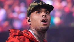 Chris Brown, ex de Rihanna, es arrestado en el Reino Unido: ¿Qué hizo?