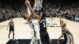 NBA: San Antonio Spurs y Giannis Antetokounmpo tientan la opción de unión