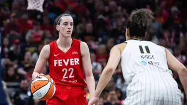 WNBA: ¡Empezó con todo! Caitlin Clark consiguió un nuevo récord en el primer triunfo del Fever ante Chicago Sky
