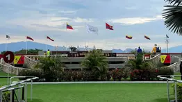 Primer retirado para la reunión 10 en el hipódromo de Valencia para la jornada del viernes 23-5-2025