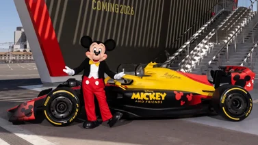 Fórmula 1 se une a Disney y presenta a Mickey como su nuevo piloto 