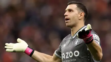 El Dibu Martínez ya está en Barcelona (+Video) El Dibu Martínez ya está en Barcelona (+Video)