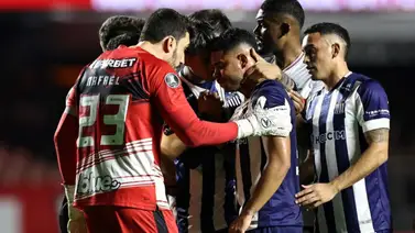 Damián Bobadilla se "disculpa" públicamente con Miguel Navarro tras su acto de xenofobia (+Video) Damián Bobadilla se "disculpa" públicamente con Miguel Navarro tras su acto de xenofobia (+Video)