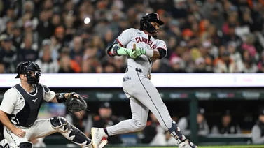 MLB: El dominicano Ángel Martínez le da la victoria a los Guardianes con jonrón (+Video)