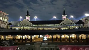 Récord bajo las estrellas: Mira la asombrosa cifra millonaria recaudada en el Kentucky Oaks Day Récord bajo las estrellas: Mira la asombrosa cifra millonaria recaudada en el Kentucky Oaks Day