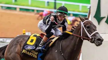 Imbatible: R Disaster no dejó coger tierrita a sus enemigas en el Derby City Distaff Stakes (G1) de un millón de dólares Imbatible: R Disaster no dejó coger tierrita a sus enemigas en el Derby City Distaff Stakes (G1) de un millón de dólares