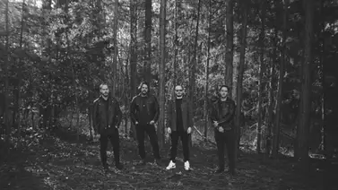 Viniloversus presenta su nuevo sencillo ‘El Avión’ Viniloversus presenta su nuevo sencillo ‘El Avión’