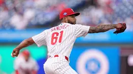 MLB: Cristopher Sánchez aniquila rivales con récord personal