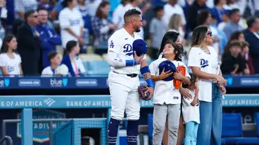 MLB: Miguel Rojas recibe emotivo homenaje de Dodgers MLB: Miguel Rojas recibe emotivo homenaje de Dodgers