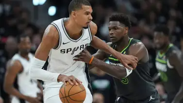 Tensión en la duela: Chris Finch estalla contra el arbitraje tras la caída de los Timberwolves Tensión en la duela: Chris Finch estalla contra el arbitraje tras la caída de los Timberwolves