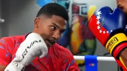 Jeremy "TNT" Álvarez disputará el título nacional y el título Fedebol de la Asociación Mundial de Boxeo (WBA)