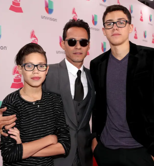 Hijo de Marc Anthony y Miss Universo 1993 debutará en las pasarelas 