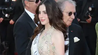 El escote de la Miss Universo Fátima Bosch en el Festival de Cannes El escote de la Miss Universo Fátima Bosch en el Festival de Cannes