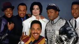 Hermano de Michael Jackson enfrenta millonaria demanda por agresión sexual