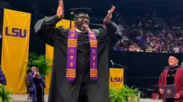 Shaq se gradúo con honores