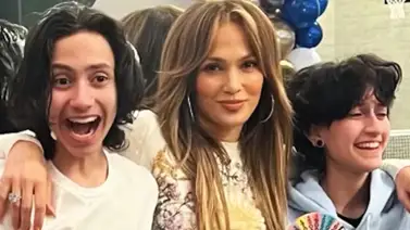 Jennifer López reaparece con su hijo y desata crueles críticas por su físico Jennifer López reaparece con su hijo y desata crueles críticas por su físico