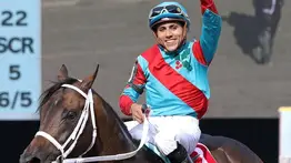 Jockey venezolano Samuel Marín estará fuera de acción por está lesión