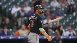 MLB: Lourdes Gurriel Jr emula marca histórica de leyendas cubanas