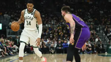 Esta sería la increíble oferta de los Lakers para adueñarse de Giannis Antetokounmpo Esta sería la increíble oferta de los Lakers para adueñarse de Giannis Antetokounmpo