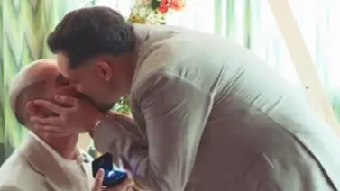 Comediante venezolano se comprometió con su novio en Estados Unidos Comediante venezolano se comprometió con su novio en Estados Unidos