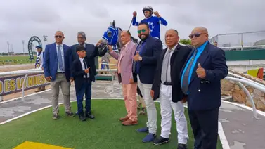 Peterose desafía la lluvia y se adjudica el Clásico Jockey Club de Valencia Peterose desafía la lluvia y se adjudica el Clásico Jockey Club de Valencia