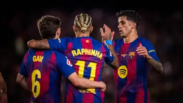 El Valencia derrota a un Barcelona campeón de la Liga Española El Valencia derrota a un Barcelona campeón de la Liga Española