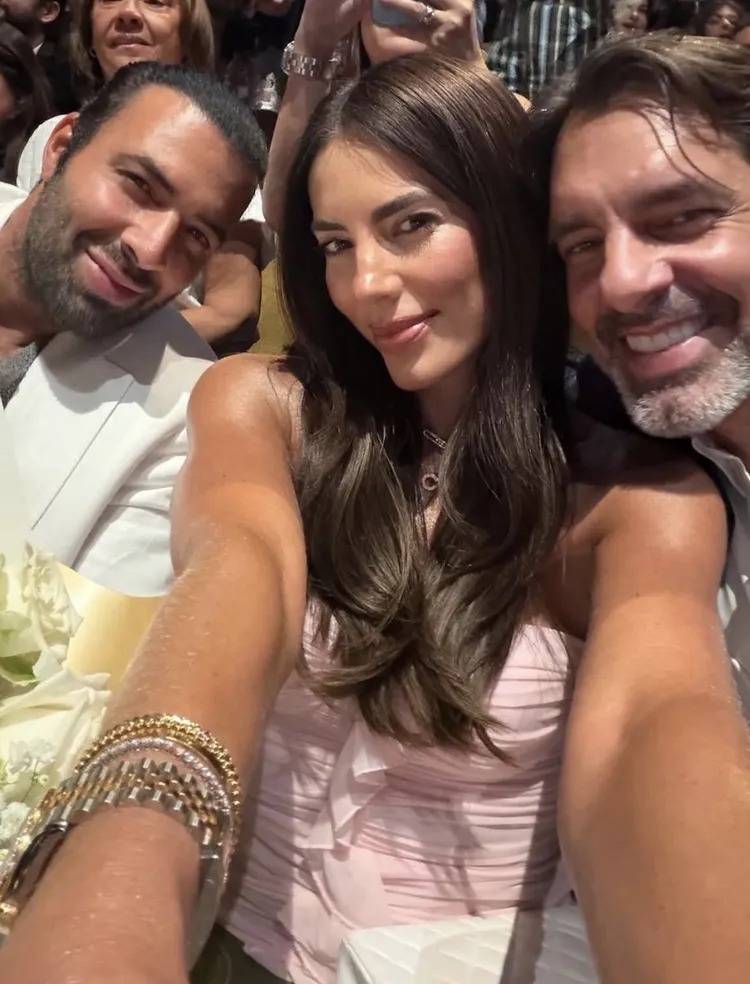 Gaby Espino alborota las redes al posar feliz con sus dos cotizados ex