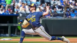 Kyle Harrison descolla en Milwaukee: La joya de los Brewers