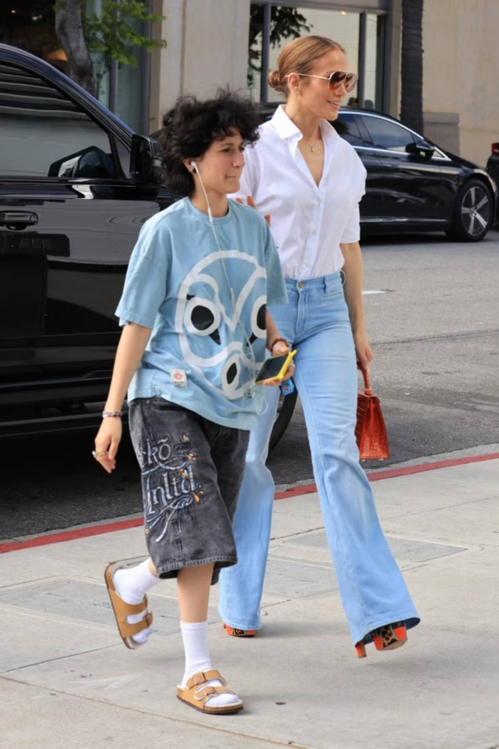 Hija de Jennifer López se identifica como chico y este es su nuevo nombre