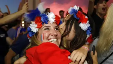 Franceses festejaron por todo lo alto su pase a la final Franceses festejaron por todo lo alto su pase a la final