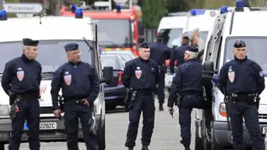Francia movilizará a 110.000 policías para la seguridad este fin de semana Francia movilizará a 110.000 policías para la seguridad este fin de semana