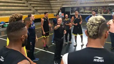 Manuel Povea fue designado Director Técnico del Año Manuel Povea fue designado Director Técnico del Año