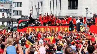 Miles de seguidores reciben a la selección belga de fútbol en Bruselas Miles de seguidores reciben a la selección belga de fútbol en Bruselas