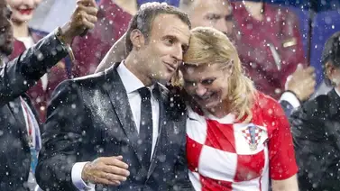 Presidente de Francia entró al vestuario de Croacia a felicitar a los jugadores Presidente de Francia entró al vestuario de Croacia a felicitar a los jugadores