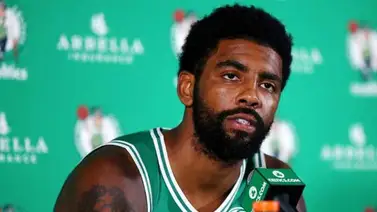 Kyrie Irving se disculpa por decir que la Tierra es plana Kyrie Irving se disculpa por decir que la Tierra es plana