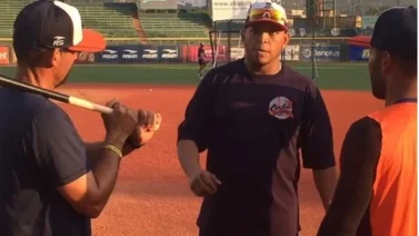 Tigres y Caribes dividieron honores en doble tanda