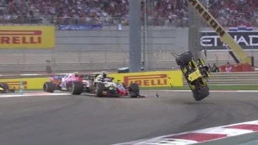 Terrible accidente de Hülkenberg en Yas Marina (+Video)