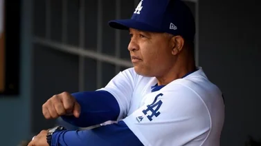 Dodgers acuerdan con manager Dave Roberts por 4 años